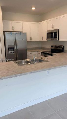 28717 SW 132nd Pl, Homestead, FL 33033