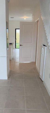 28717 SW 132nd Pl, Homestead, FL 33033