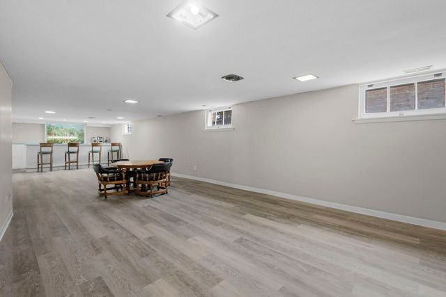 10624 Lawler Avenue, Oak Lawn, IL 60453