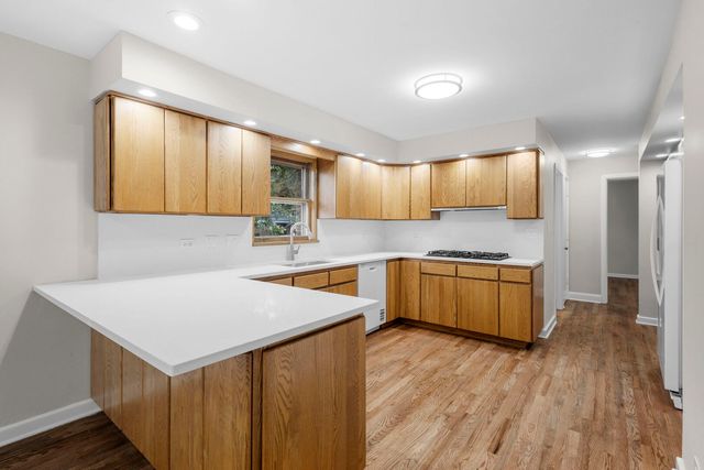 10624 Lawler Avenue, Oak Lawn, IL 60453