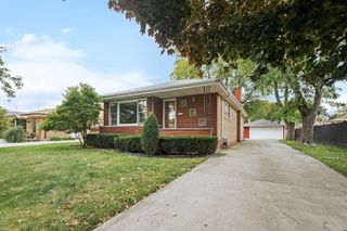 10624 Lawler Avenue, Oak Lawn, IL 60453