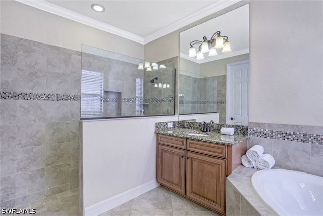 9530 Piacere WAY, Naples, FL 34113