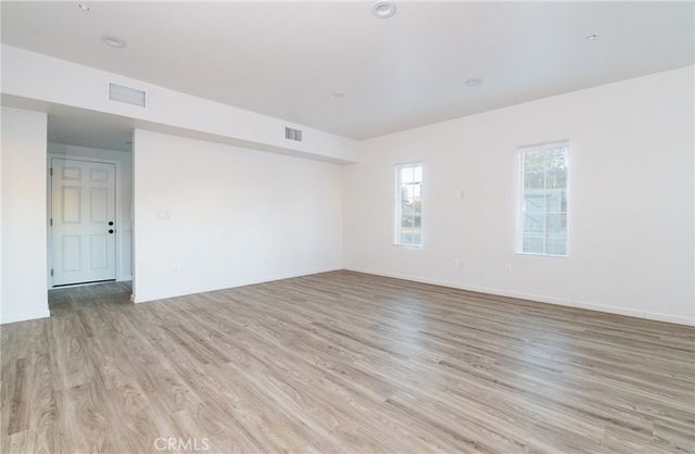 5526 E Los Angeles Avenue 4, Simi Valley, CA 93063