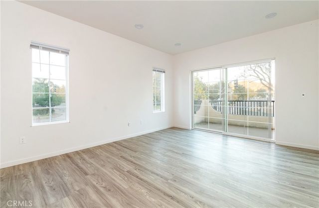 5526 E Los Angeles Avenue 4, Simi Valley, CA 93063