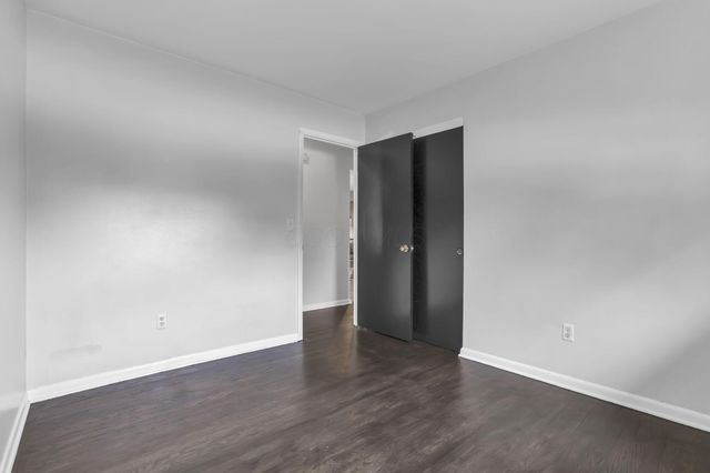 1695 Rocky Pine Loop N, Columbus, OH 43229