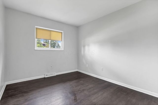 1695 Rocky Pine Loop N, Columbus, OH 43229