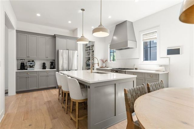 1120 Mado Loop, Chattahoochee Hills, GA 30268