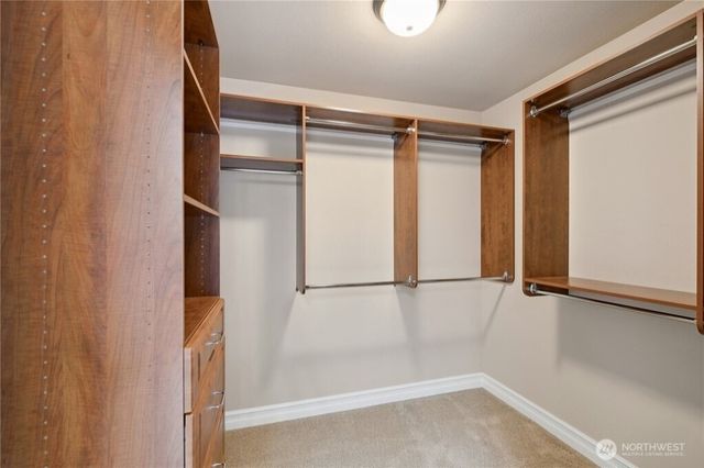 15025 SE 43rd St, Bellevue, WA 98006