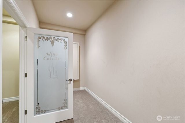 15025 SE 43rd St, Bellevue, WA 98006
