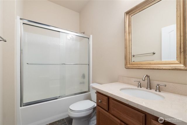 15025 SE 43rd St, Bellevue, WA 98006