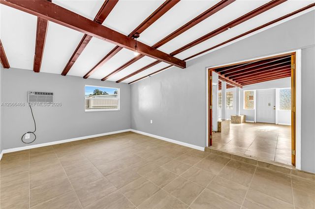 4220 SW 36th Street ., West Park, FL 33023