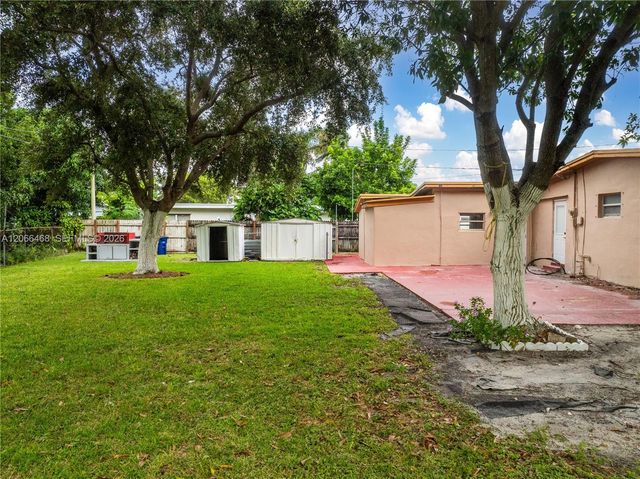 4220 SW 36th Street ., West Park, FL 33023
