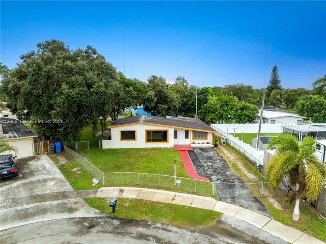 4220 SW 36th Street ., West Park, FL 33023