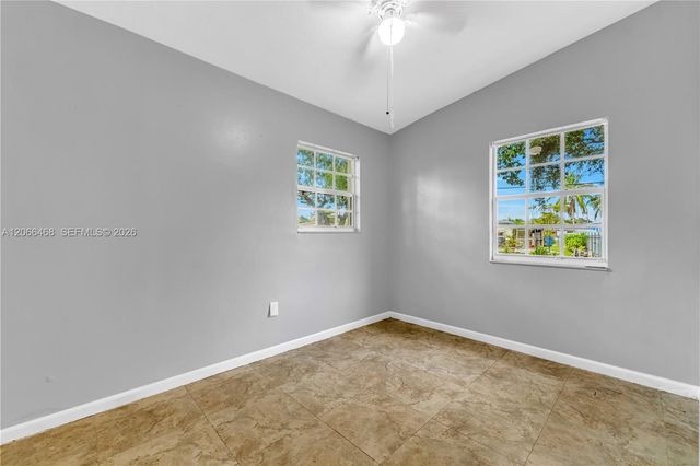 4220 SW 36th Street ., West Park, FL 33023