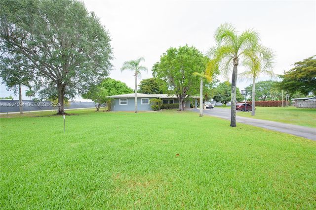 17355 SW 256th St, Homestead, FL 33031
