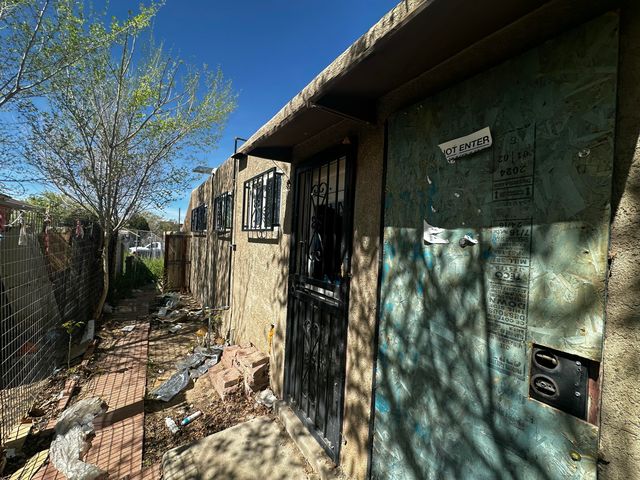 436 Grove Street SE, Albuquerque, NM 87108
