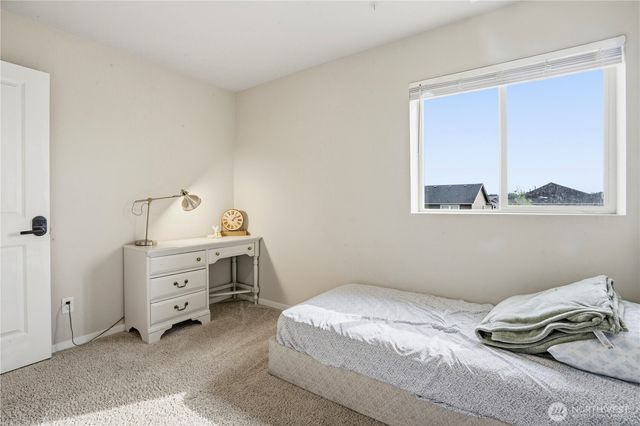 18633 108th Avenue E, Puyallup, WA 98374
