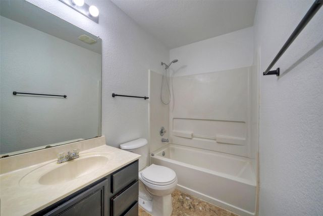 140 Plum PATH, Kyle, TX 78640