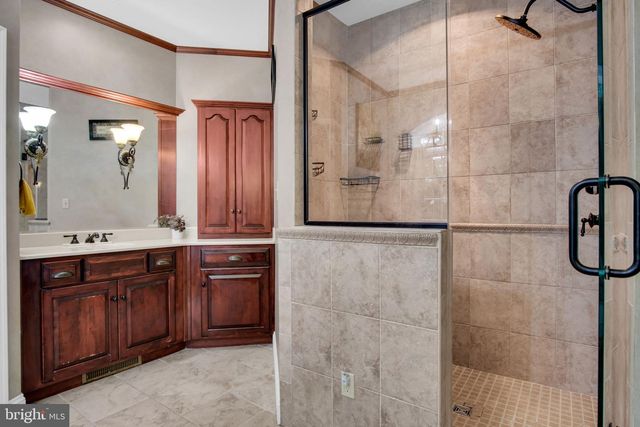 2250 BAKER RD, York, PA 17408