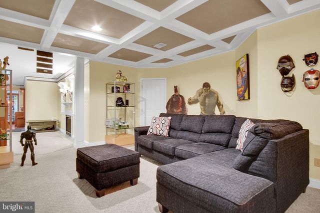 2250 BAKER RD, York, PA 17408