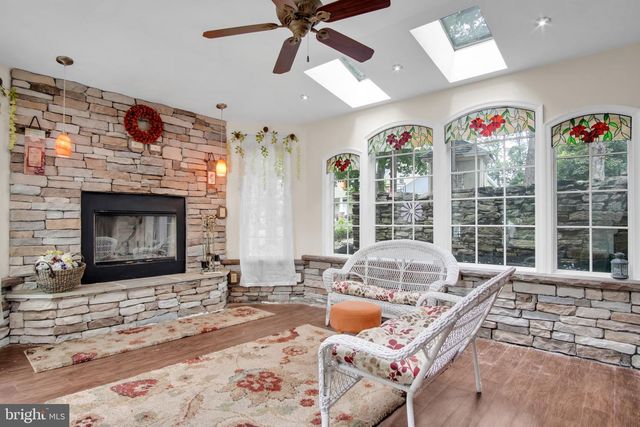 2250 BAKER RD, York, PA 17408