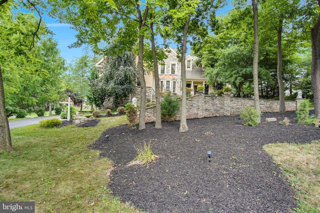 2250 BAKER RD, York, PA 17408