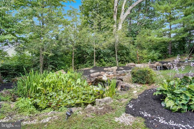2250 BAKER RD, York, PA 17408