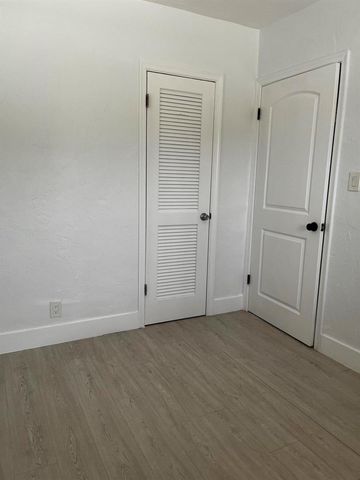 135 SE 5th Avenue, Boynton Beach, FL 33435