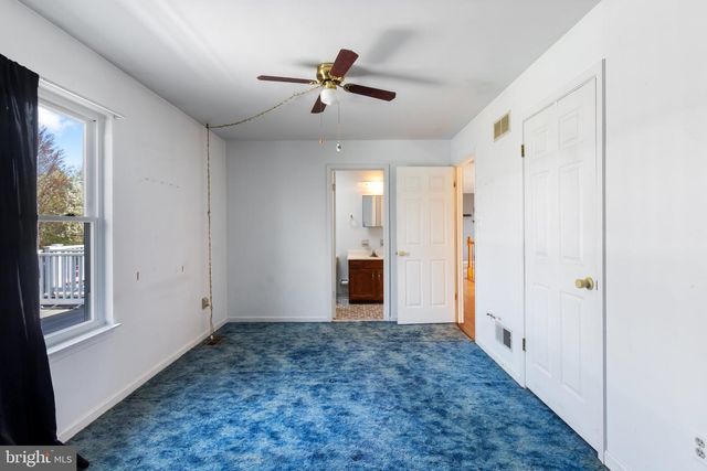 204 GRAND DR, Taneytown, MD 21787