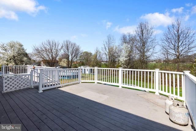 204 GRAND DR, Taneytown, MD 21787