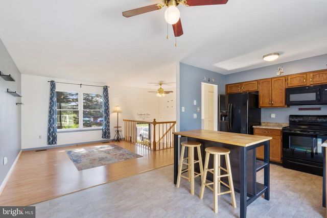 204 GRAND DR, Taneytown, MD 21787