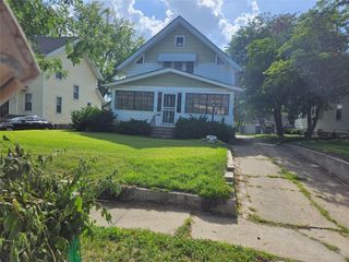 1916 York Street, Des Moines, IA 50316