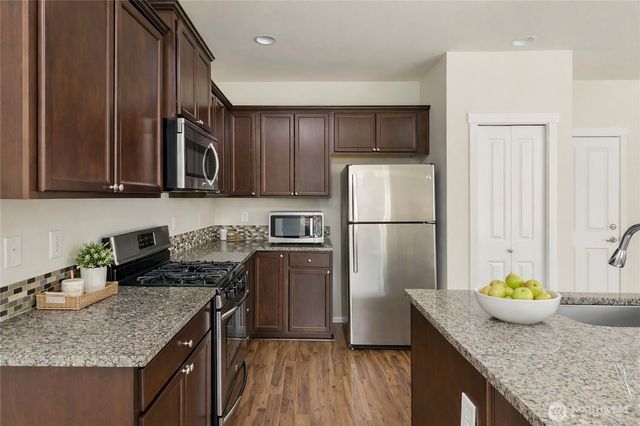 2412 Burlwood Street NE, Lacey, WA 98516