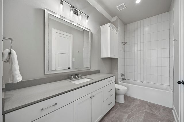 909 Saint Anne Court, Heath, TX 75032