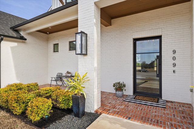 909 Saint Anne Court, Heath, TX 75032