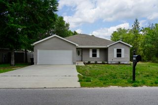 1422 Oakwood Lakes Boulevard, Defuniak Springs, FL 32433