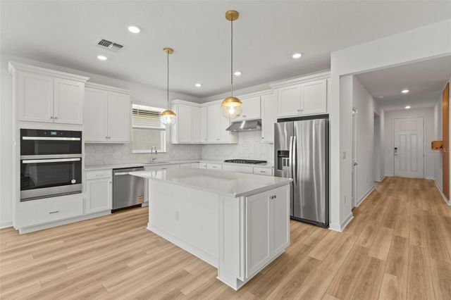 6703 MICHAEL FAVOR WAY, Wesley Chapel, FL 33545