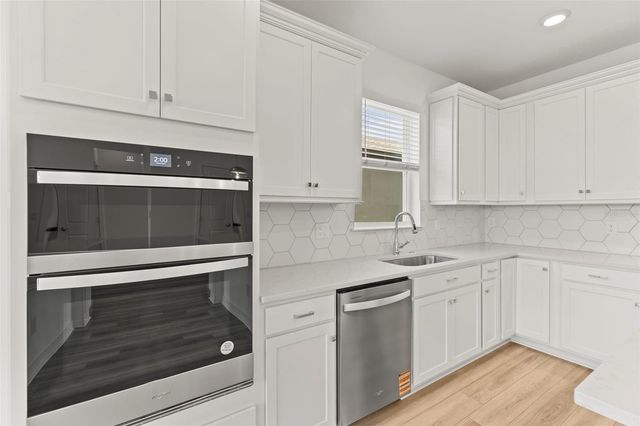 6703 MICHAEL FAVOR WAY, Wesley Chapel, FL 33545