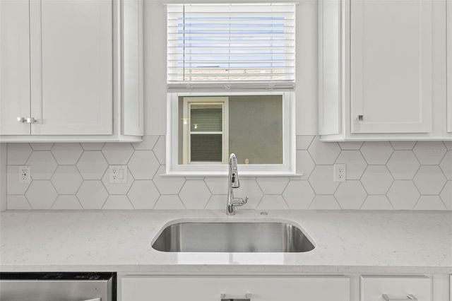 6703 MICHAEL FAVOR WAY, Wesley Chapel, FL 33545