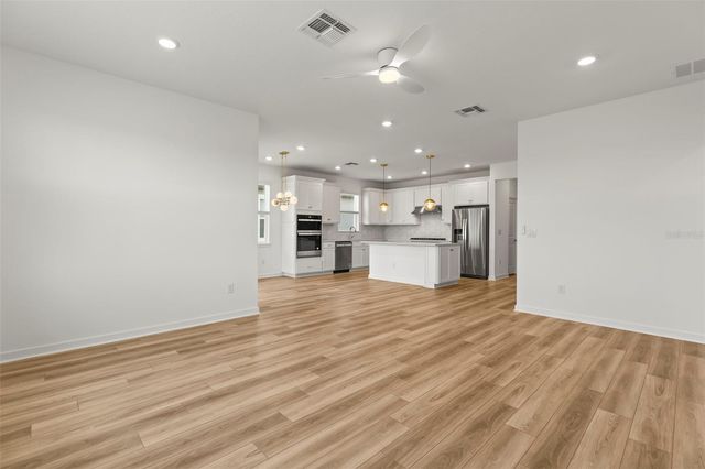 6703 MICHAEL FAVOR WAY, Wesley Chapel, FL 33545