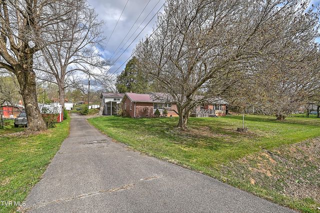 3176 Weaver Pike, Bristol, TN 37620