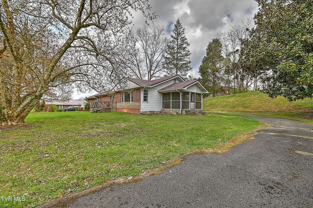 3176 Weaver Pike, Bristol, TN 37620