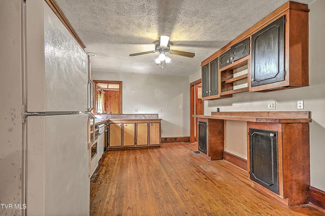 3176 Weaver Pike, Bristol, TN 37620