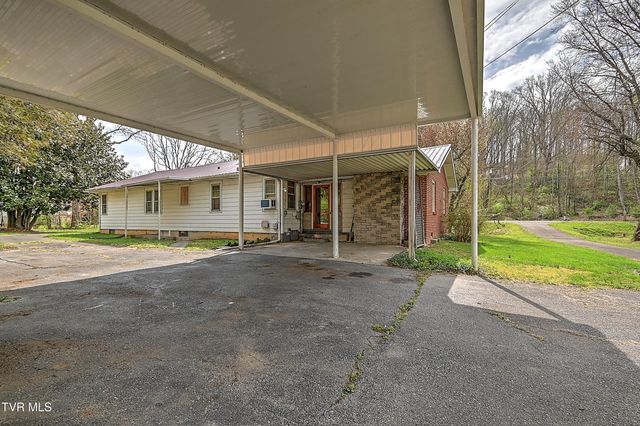 3176 Weaver Pike, Bristol, TN 37620