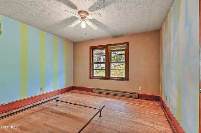 3176 Weaver Pike, Bristol, TN 37620