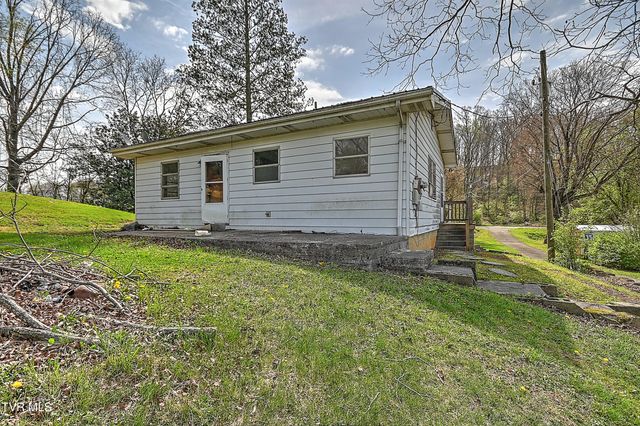 3176 Weaver Pike, Bristol, TN 37620