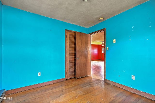 3176 Weaver Pike, Bristol, TN 37620