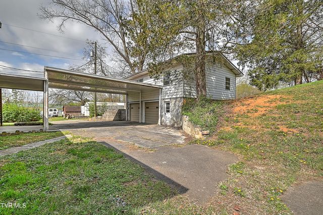 3176 Weaver Pike, Bristol, TN 37620