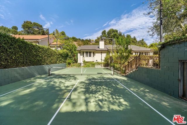 3171 Abington Drive, Los Angeles, CA 90210