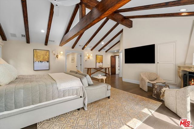 3171 Abington Drive, Los Angeles, CA 90210
